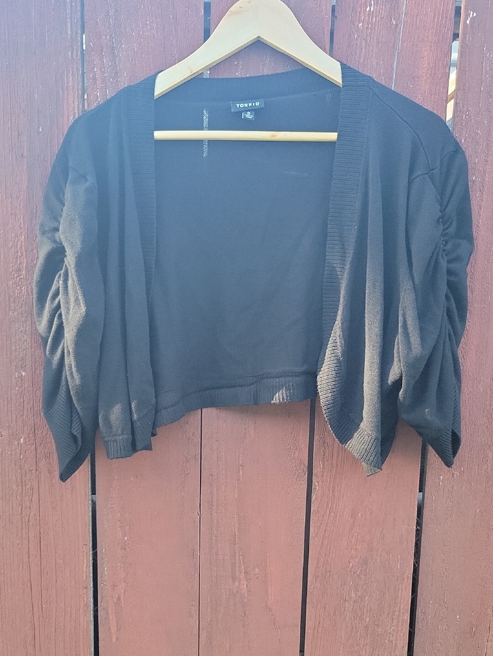 Torrid Black Cropped Open-Front Shrug Cardigan‎ with Ruched Sleeves 3XL